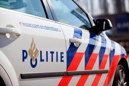 Dienstvoertuig zwaar beschadigd bij incident op A4